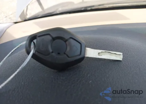 2002 BMW 325I z USA, uszkodzony, nr VIN WBAET374X2NG70829